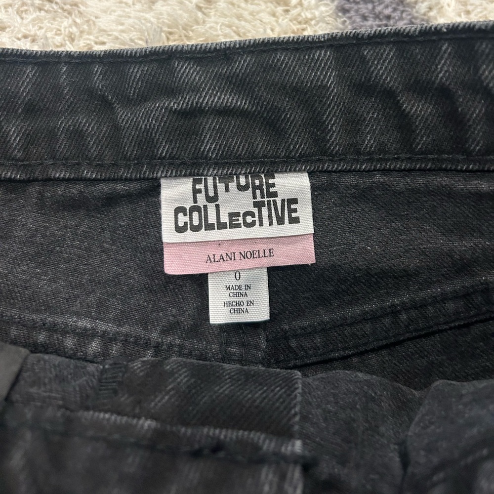 Black Jean skort size 0. - Picture 3 of 3
